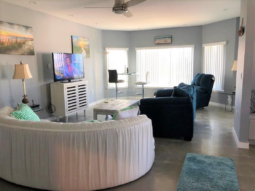 House, Multiple Beds, Ocean View (High Tides)