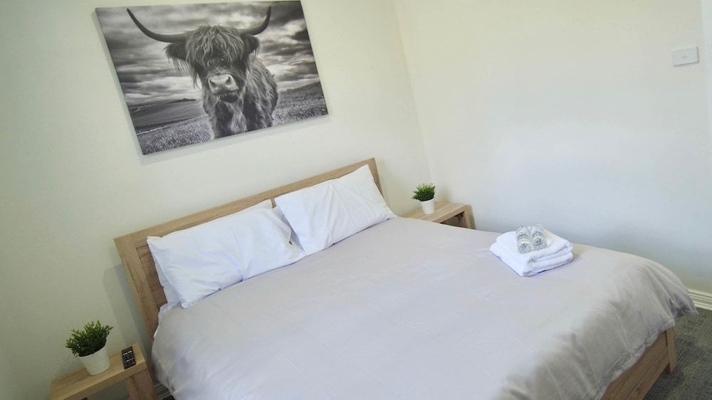 Argyle Hotel Southern Highlands Superior Room, 1 Queen Bed, Ensuite 4