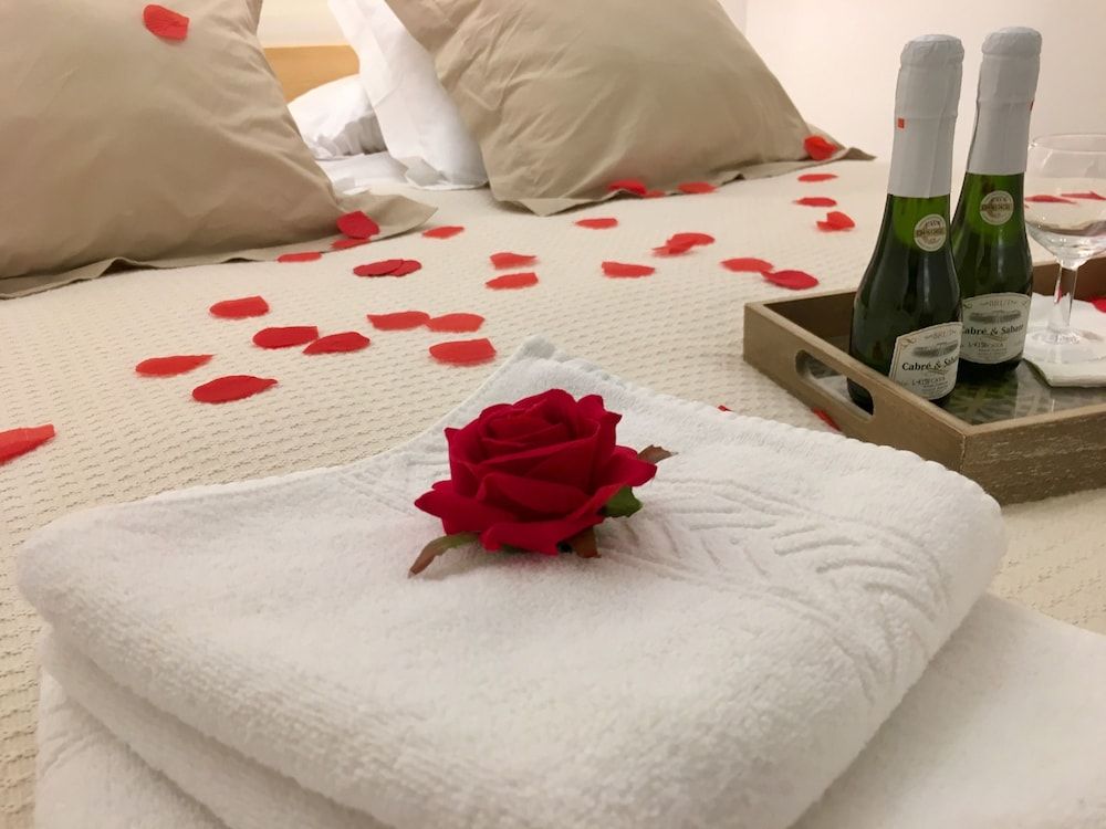 Hotel Romantic Los 5 Sentidos Deluxe Room, 1 Bedroom, Accessible, Patio (Gusto) 4