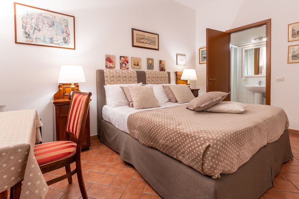 Affittacamere Valentina Standard Room, 1 King Bed, Non Smoking, Private Bathroom 3