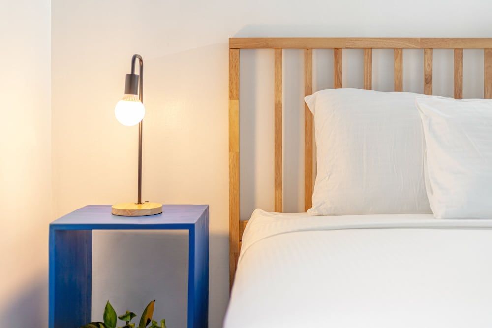 Draper Startup House for Entrepreneurs - Hostel Superior De Luxe Room ( King Bed with Balcony ) 4