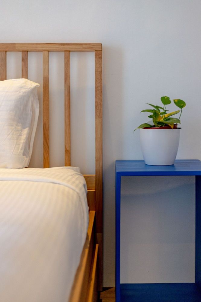 Draper Startup House for Entrepreneurs - Hostel Superior De Luxe Room ( King Bed with Balcony ) 6