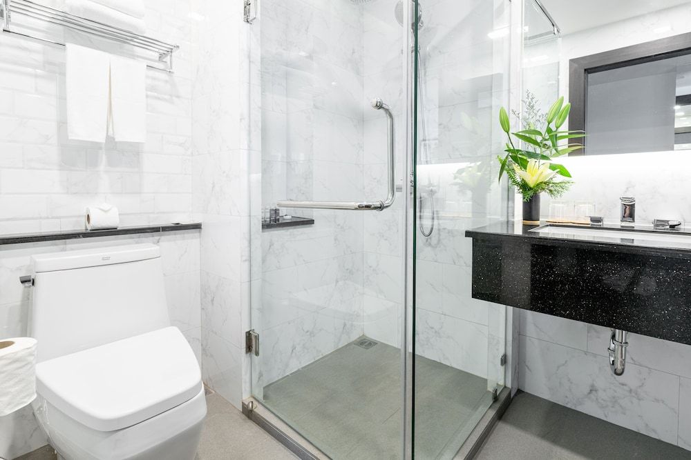 SureStay Hotel by Best Western Vientiane Superior Room, 1 King Bed, Non Smoking, City View 6