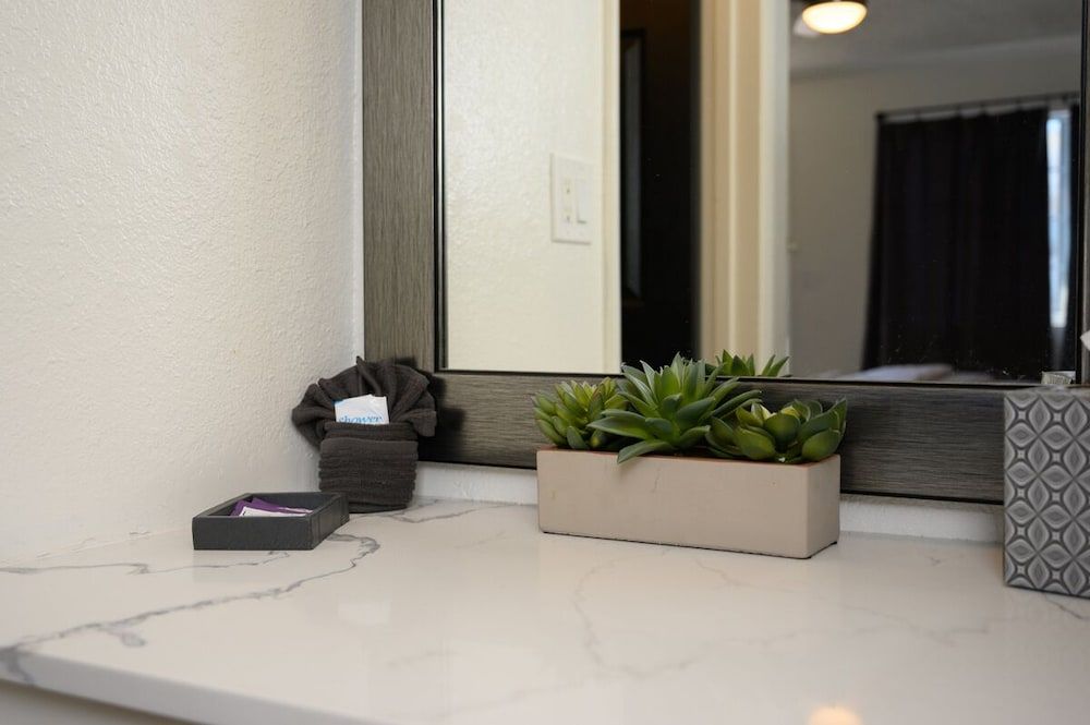 Shell Beach Inn Room 2 - King Room 6