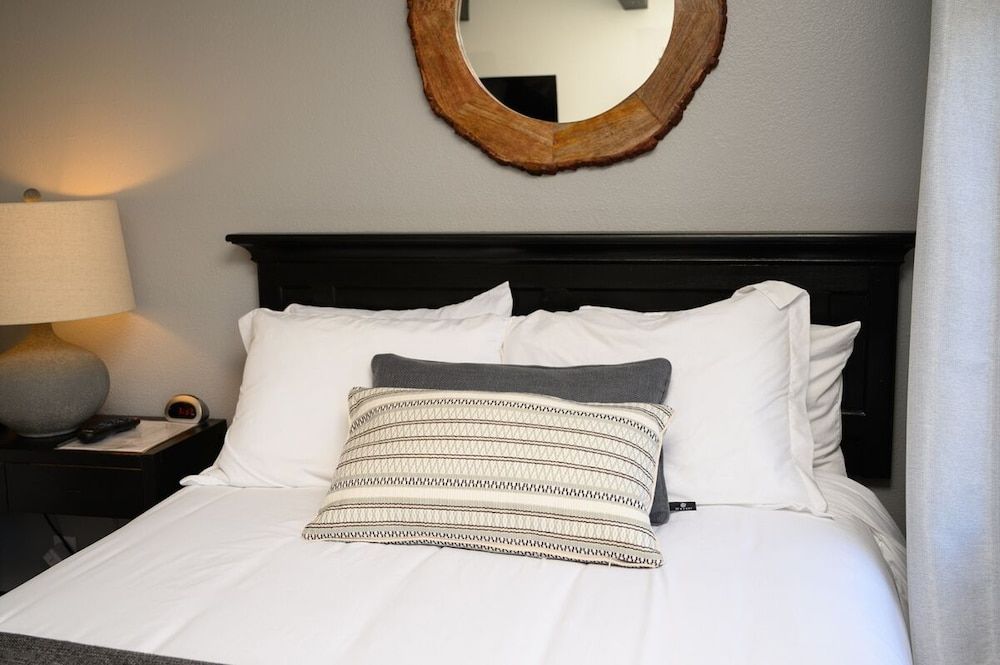 Shell Beach Inn Room 8 - Double / Double Room 2