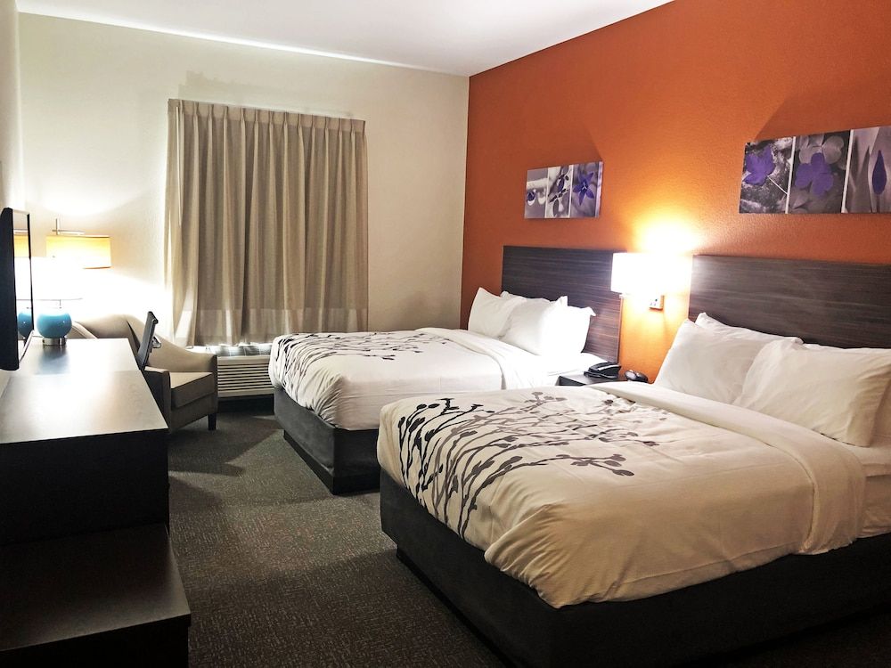 Room, 2 Queen Beds, Non Smoking (Upgrade)