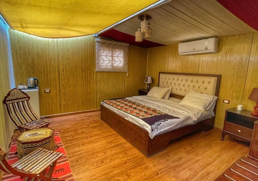 undefined Rum Oasis Luxury Camp 5