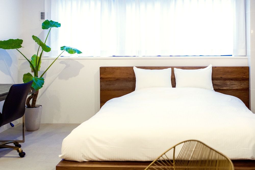 The Root2 Hotel Junior Suite Room 102 2