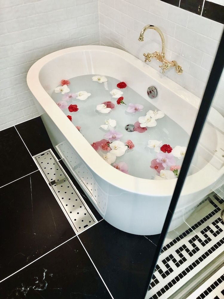 The Root2 Hotel Junior Suite Room 302 17