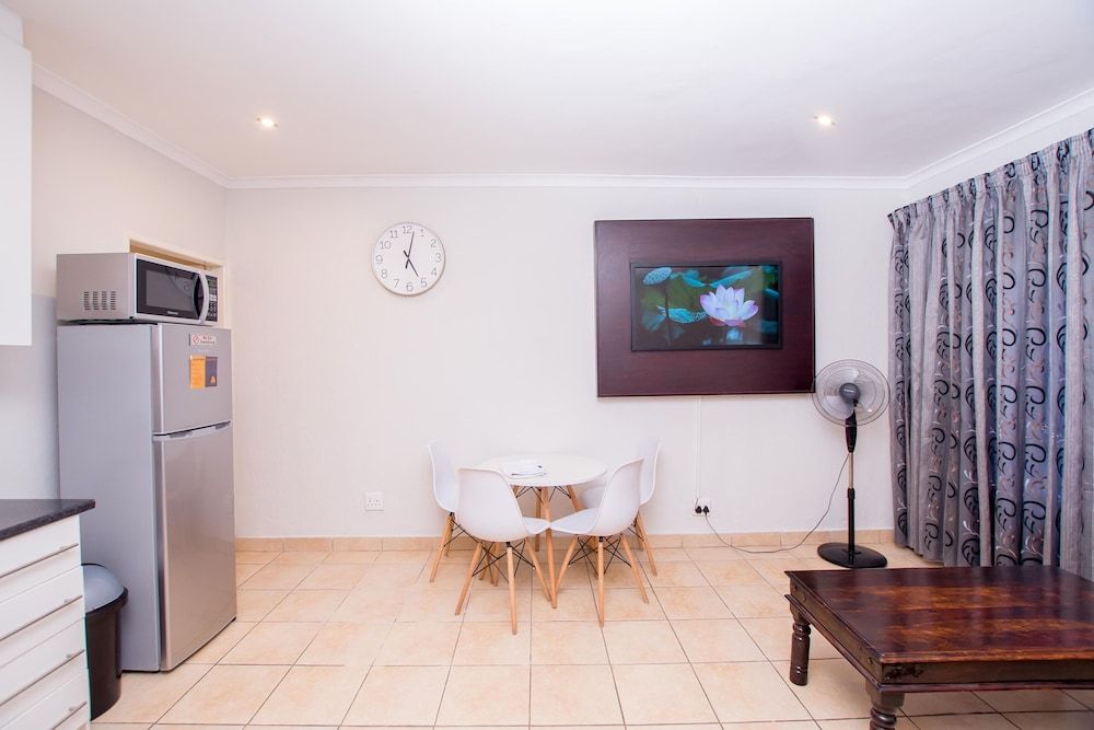 Prestigious Apartments Prestigious Apartments Down Stairs 6