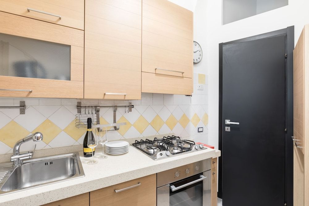 A World Aparts - The Artist's Suite Apartment, 2 Bedrooms 13