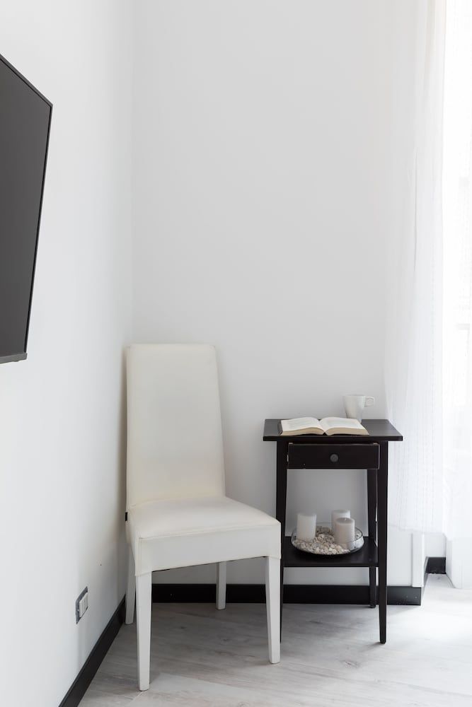 A World Aparts - The Artist's Suite Apartment, 2 Bedrooms 21