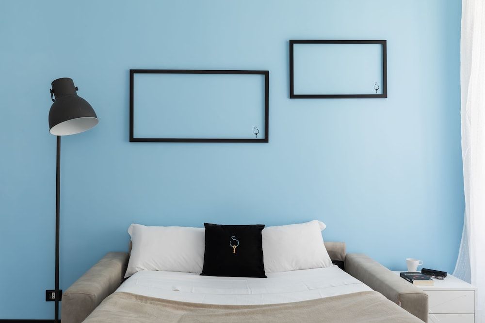 undefined A World Aparts - The Artist's Suite 3