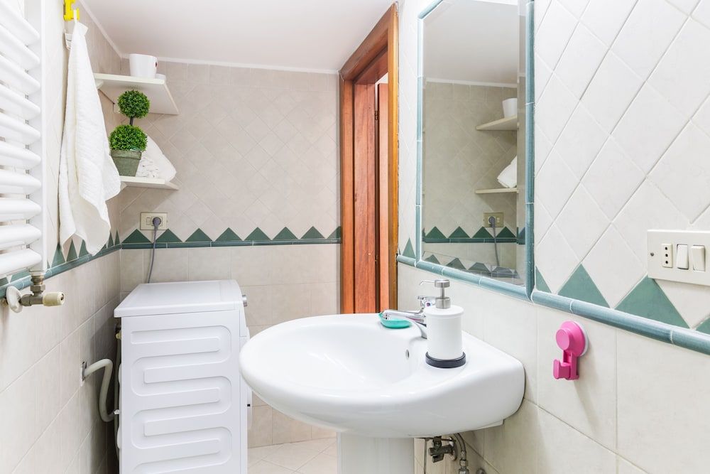 La finestra su Garibaldi Apartment, 2 Bedrooms 17