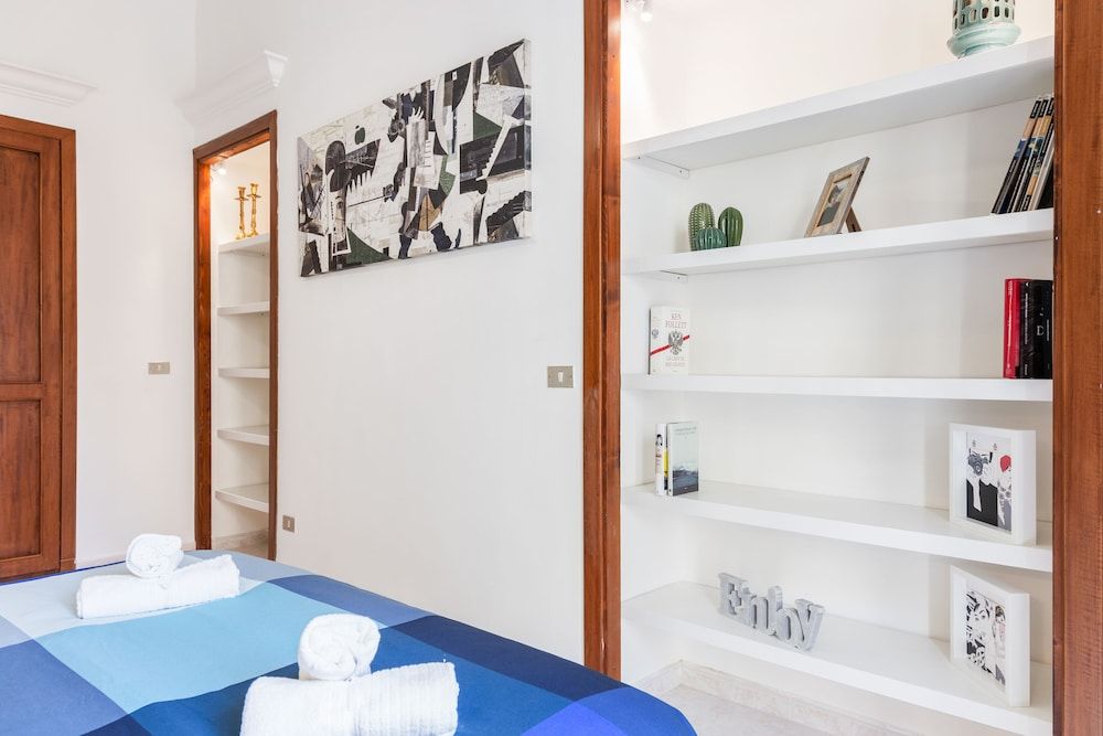 undefined La finestra su Garibaldi 6