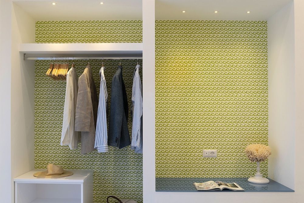 Luxury Four Bedroom Home Apartment, 4 Bedrooms 21