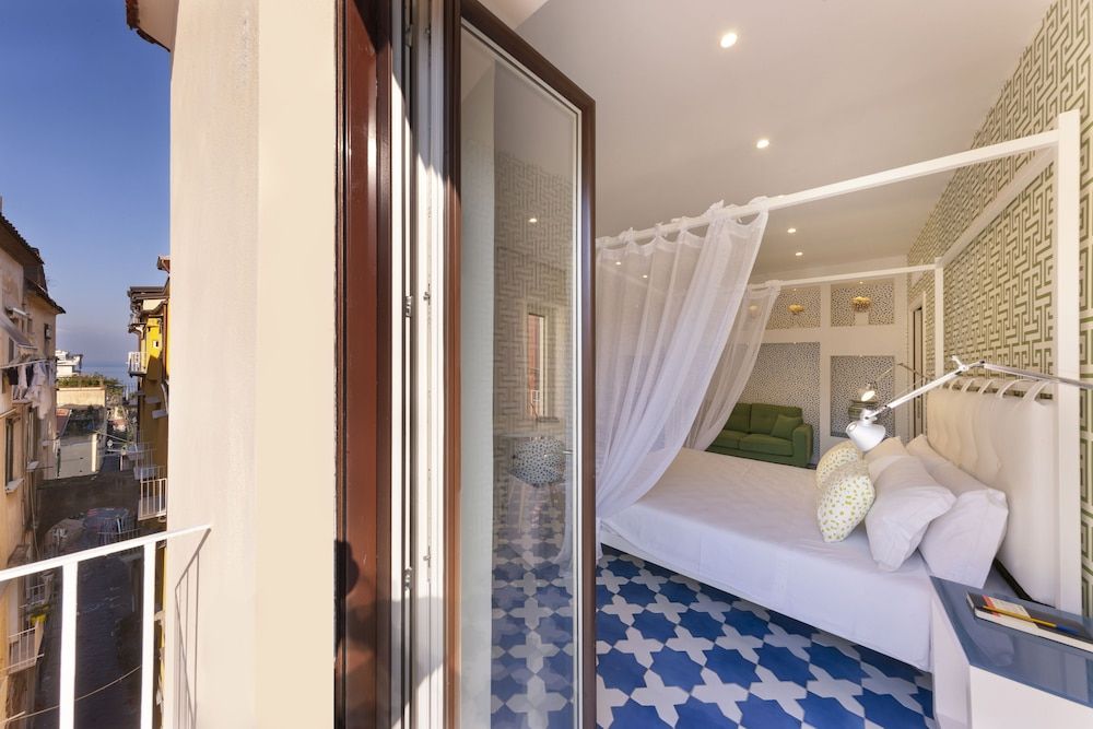 Luxury Four Bedroom Home Apartment, 4 Bedrooms 20