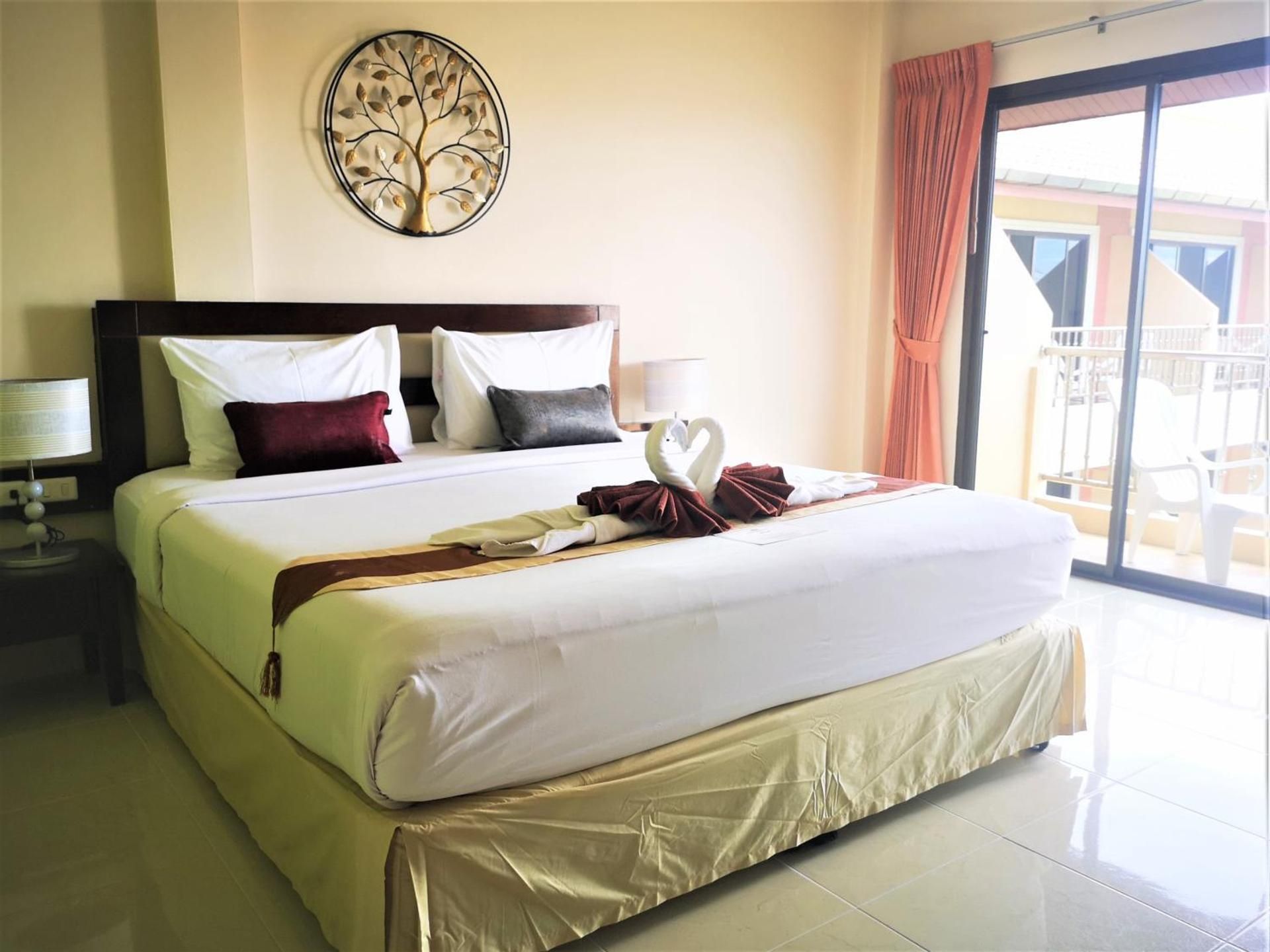Deluxe Double Room with Balcony and Pool View