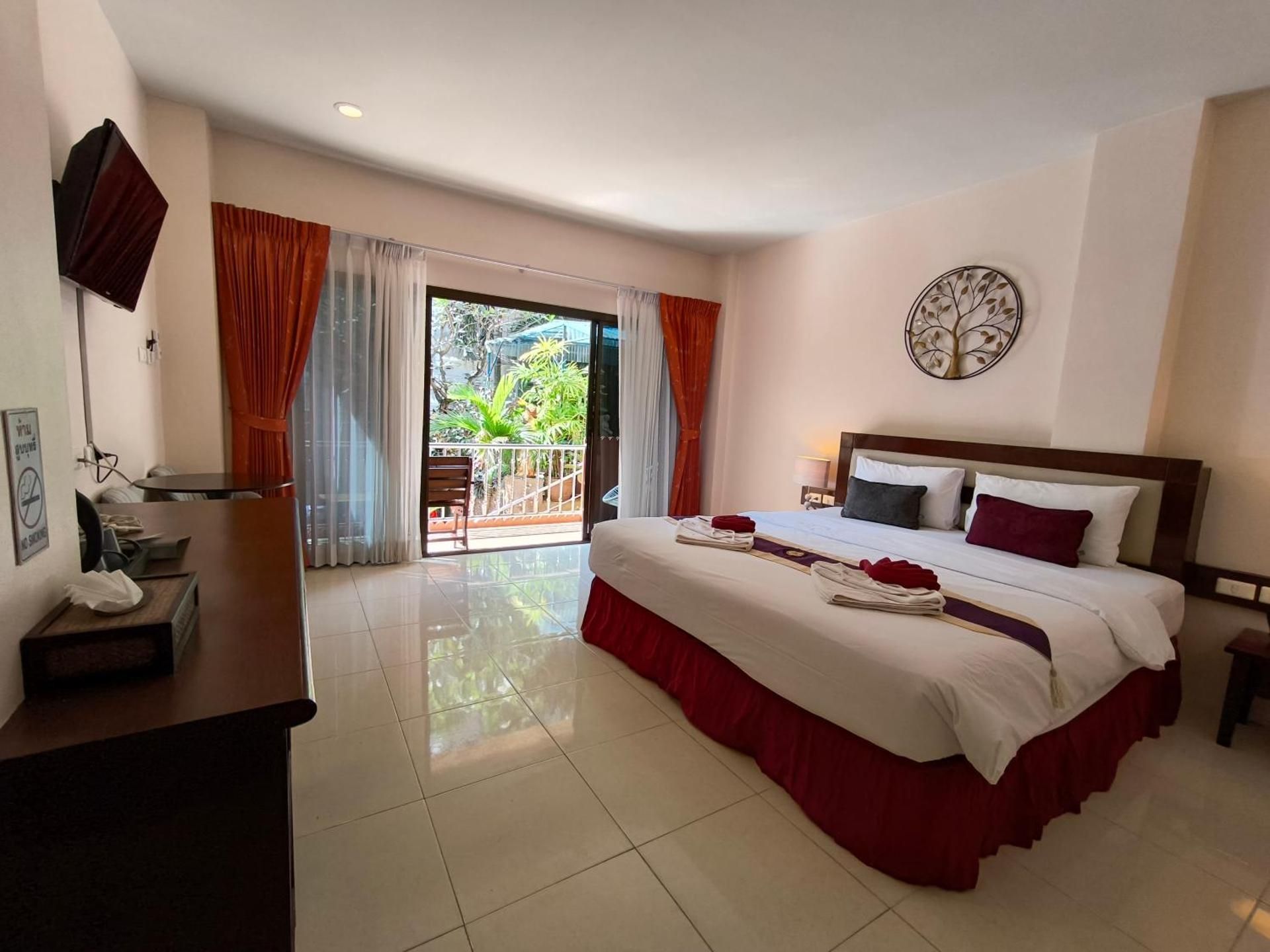 Deluxe Double Room with Pool Access