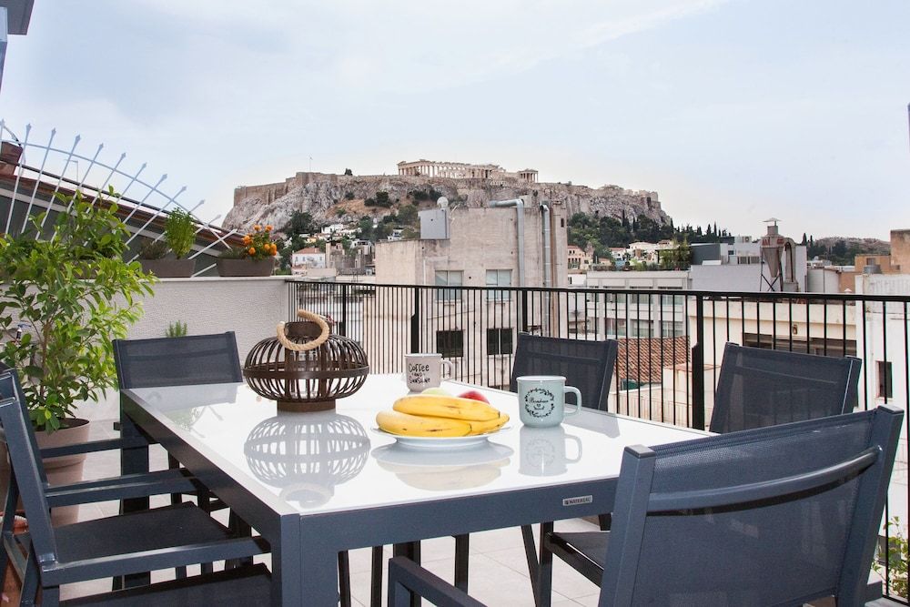 Cozy Penthouse - Stunning View Acropolis Apartment 2