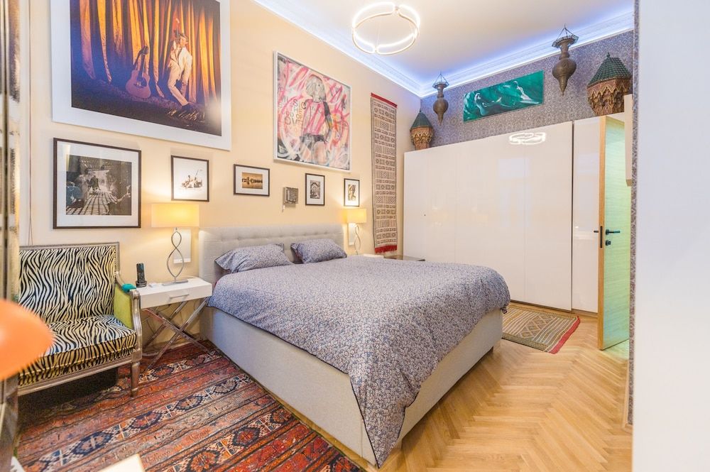 undefined Venus Apartments - The Actor´s Den 3