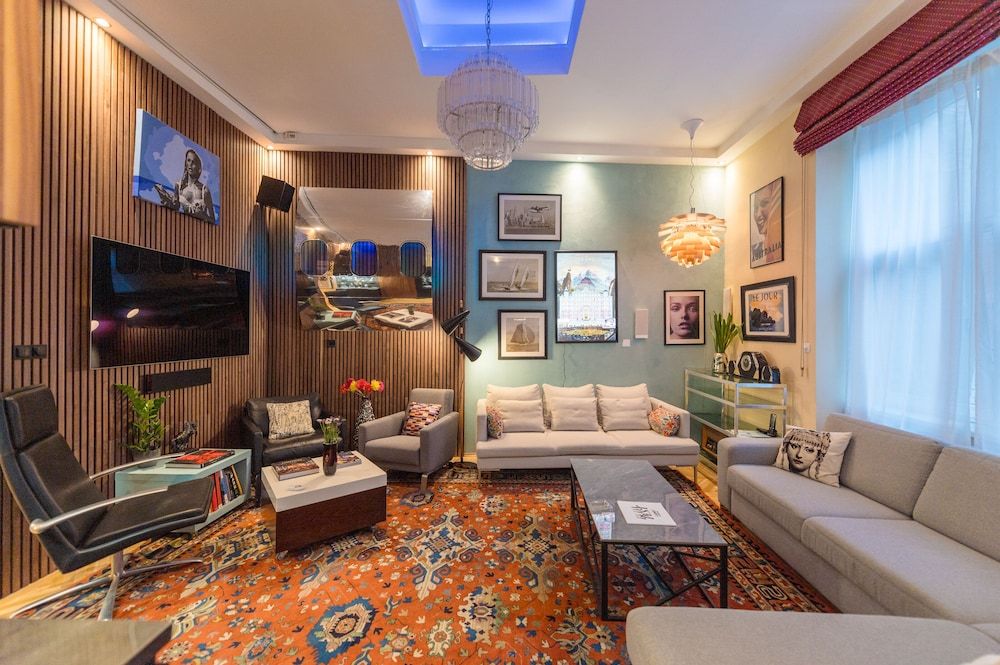 undefined Venus Apartments - The Actor´s Den 8