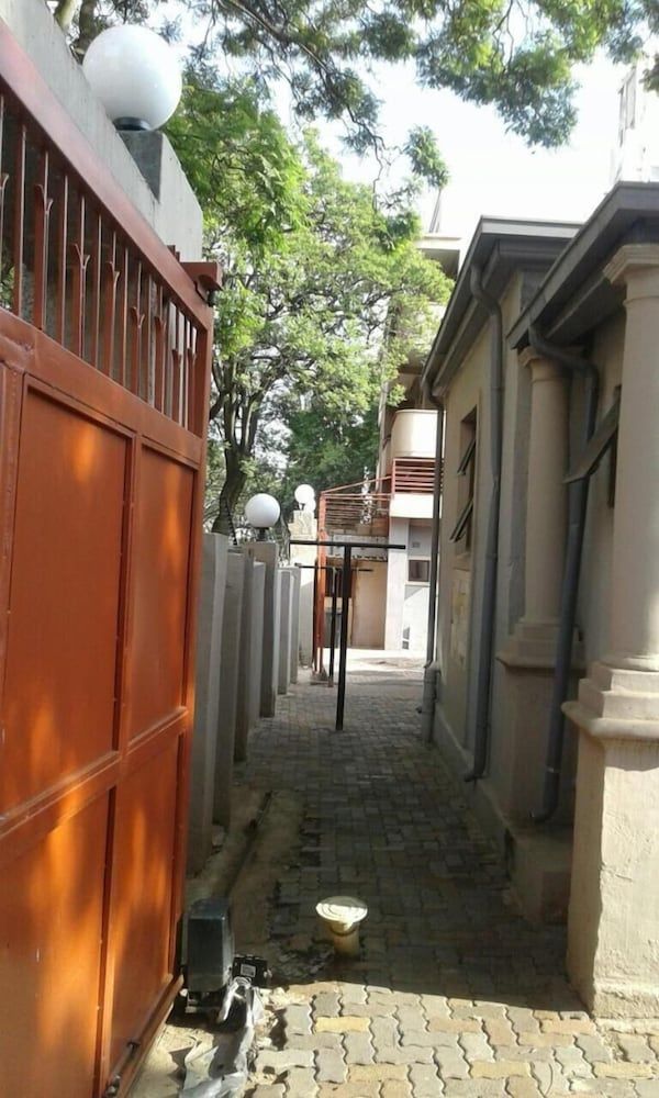 undefined Royal Crown Guesthouse 3