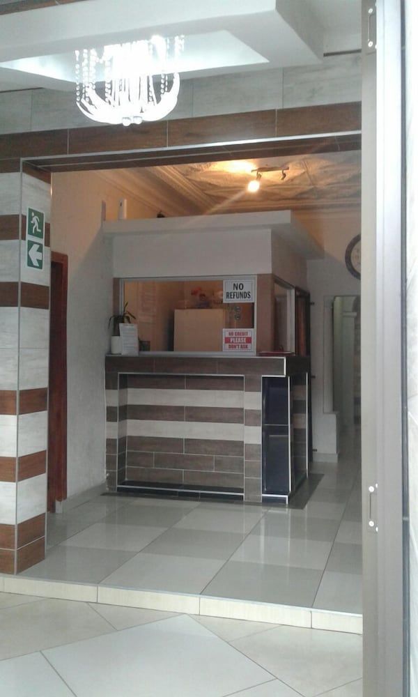 undefined Royal Crown Guesthouse 9