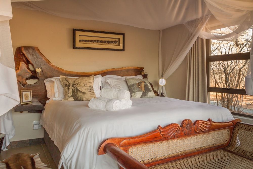 Ukuthula Bush Lodge Deluxe Double or Twin Room 2