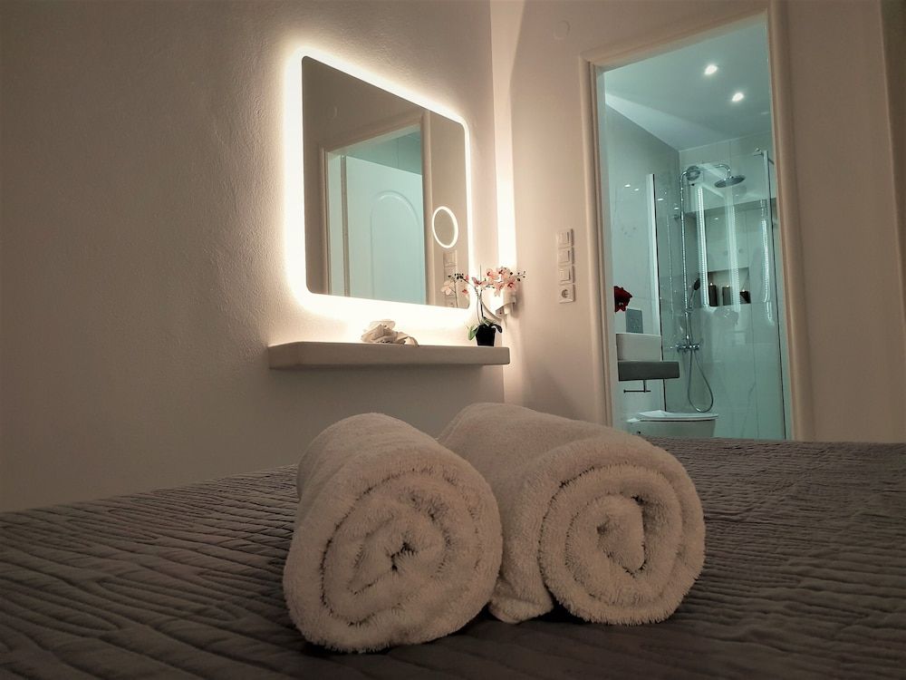 undefined Efthimias Rooms