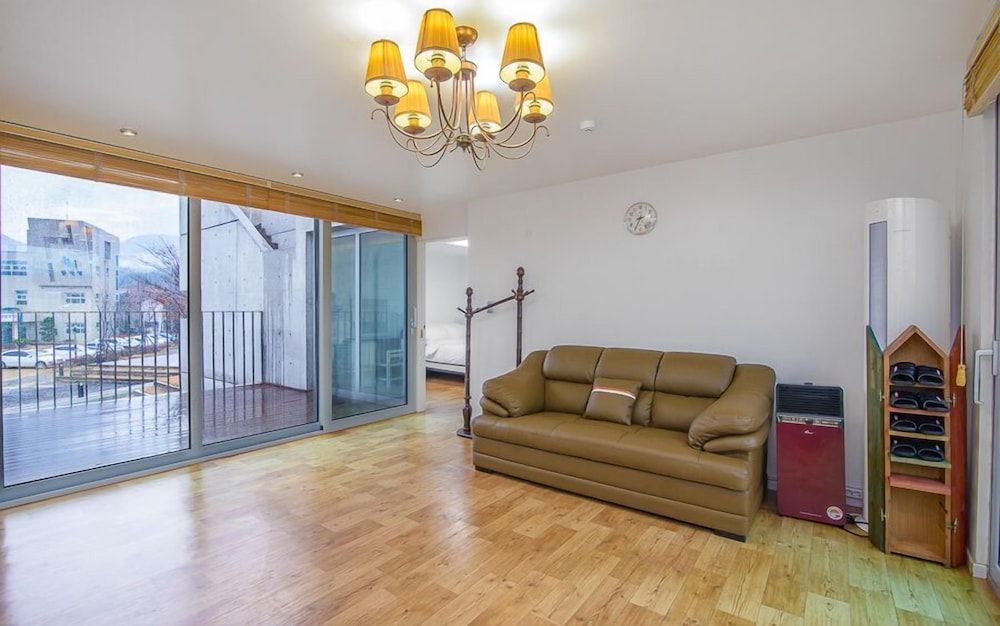 Monofunny pension Family Room 6