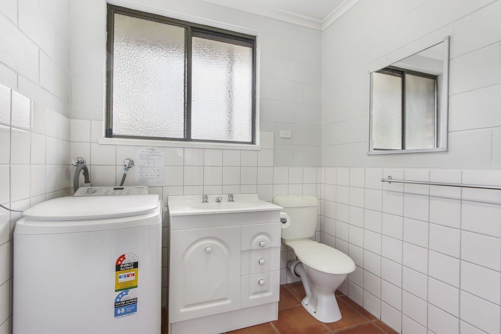 Hybiscus Waterfront Apartments Apartment, 1 Bedroom 3