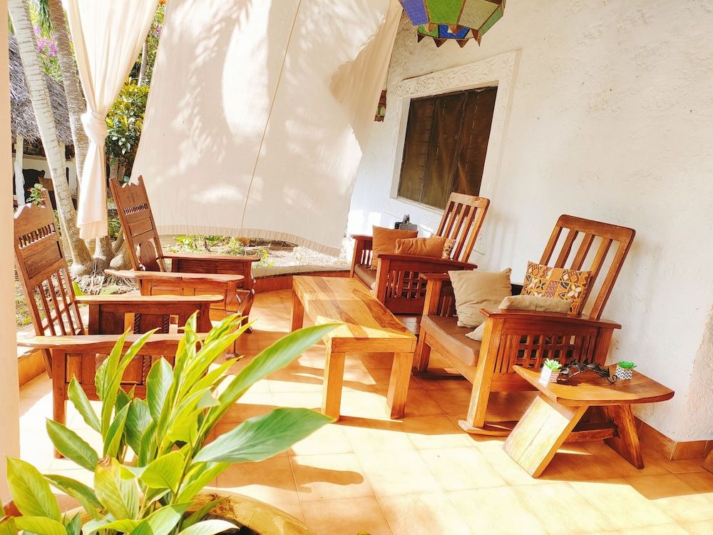 Upani in Daini Deluxe Villa with Pool View 15