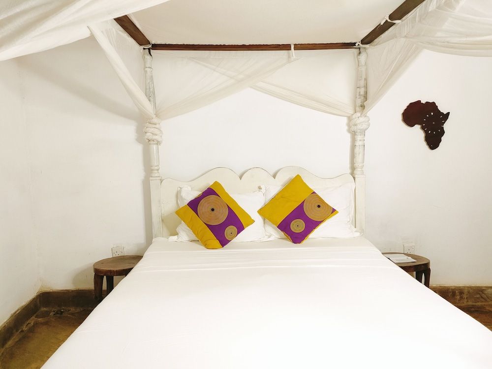 Upani in Daini Standard Cottage, Garden View 4