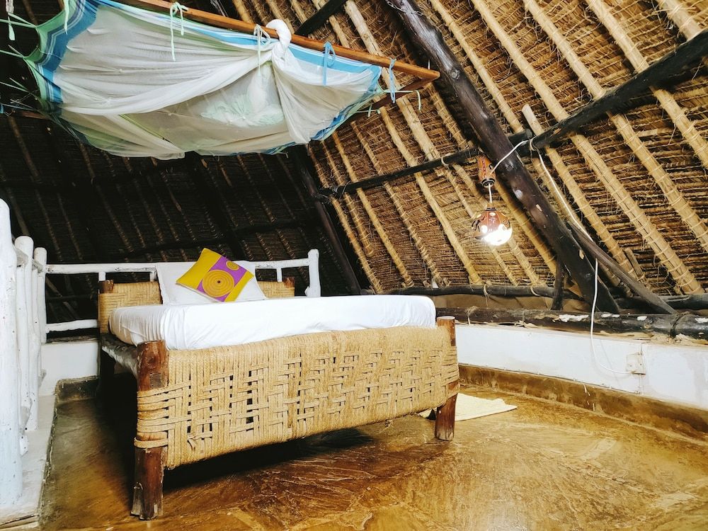 Upani in Daini Standard Cottage, Garden View 11