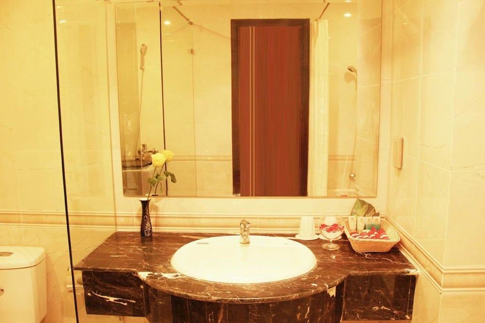 Quang Ba Trade Union Hotel Deluxe Twin Room 5