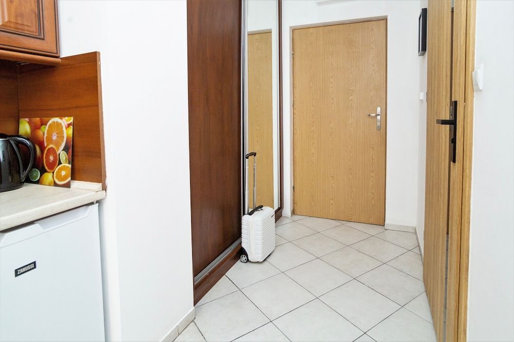 Warsaw -  Apartments Apartamenty Wilanów Basic Twin Room, Kitchenette 8