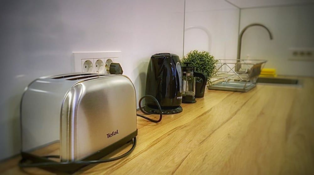 Windmill Studios Deluxe Studio 12