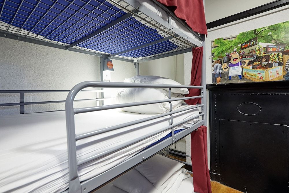 St Christopher's Inn, Camden - Hostel Bed in 9 Bed Female Dorm 2
