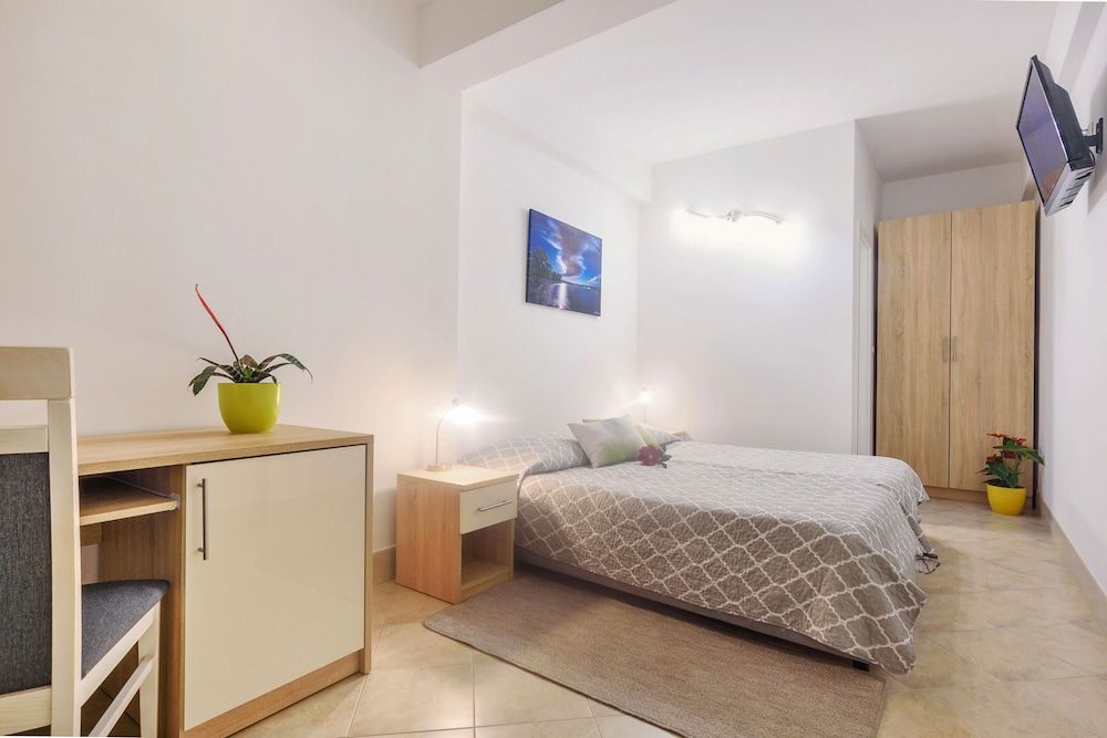 Twin Room, Terrace