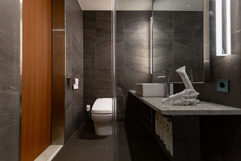 Topcloud Hotel Iksan Deluxe Double Room 8