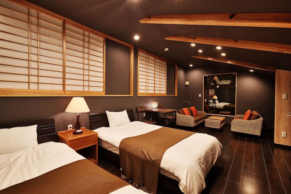 Deluxe Villa for 1-6 Guests