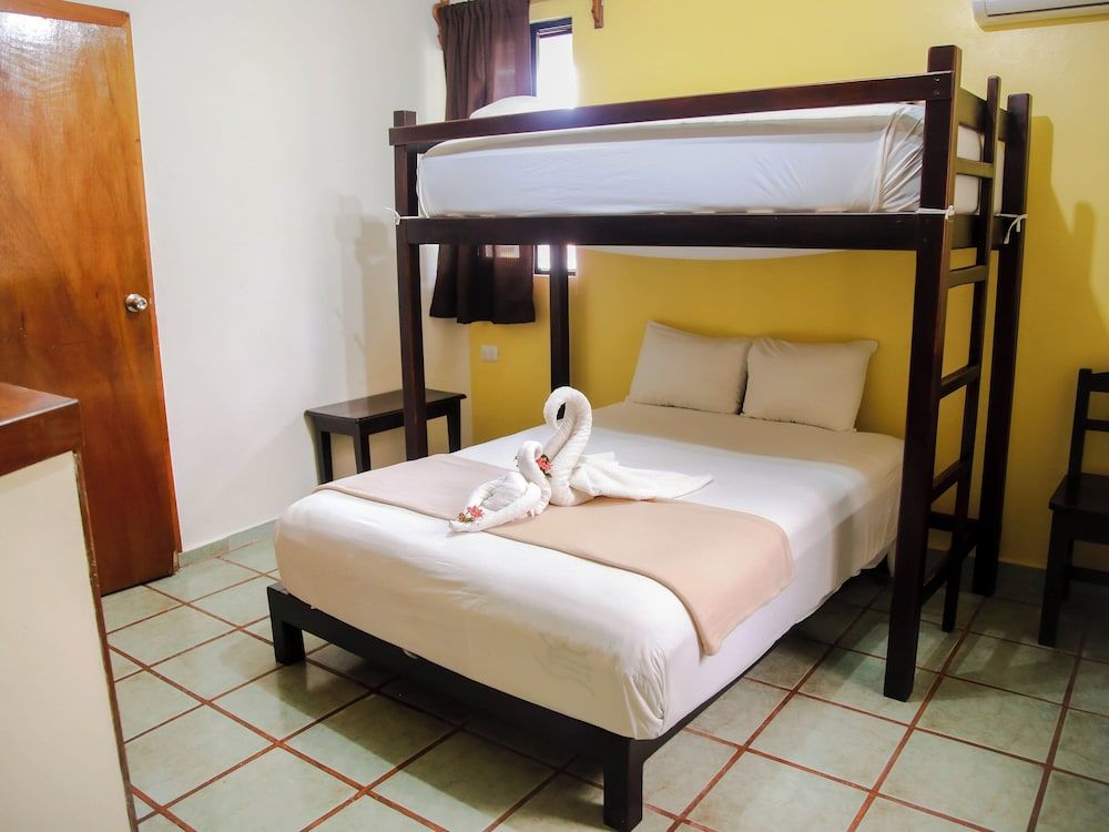 Casa Janaab Palenque - Hostel Economy Triple Room, 1 Bedroom, Non Smoking 2