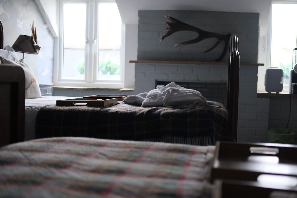 The Crown Inn Dial Post Superior Quadruple Room, Private Bathroom, Courtyard View (Separate)