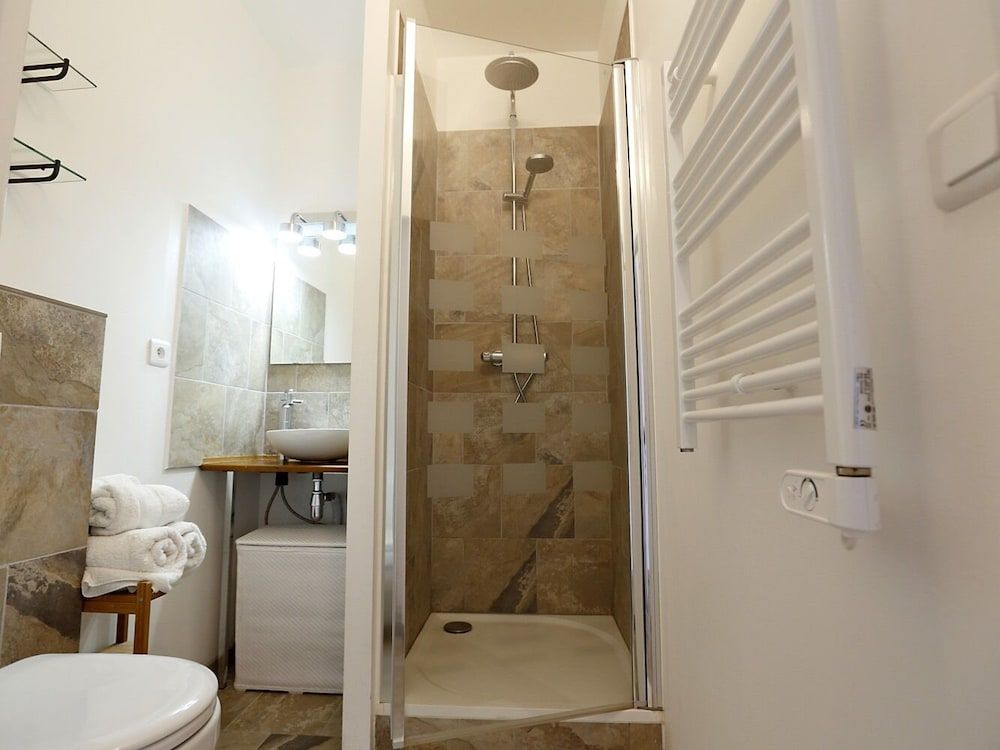Comfort Apartment, Private Bathroom, City View (VILLANDRY)