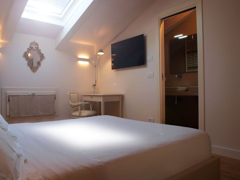 undefined Acquaderni Rooms 10