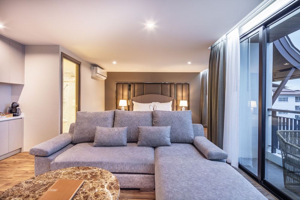 Grand Sala Thai Deluxe Double Room