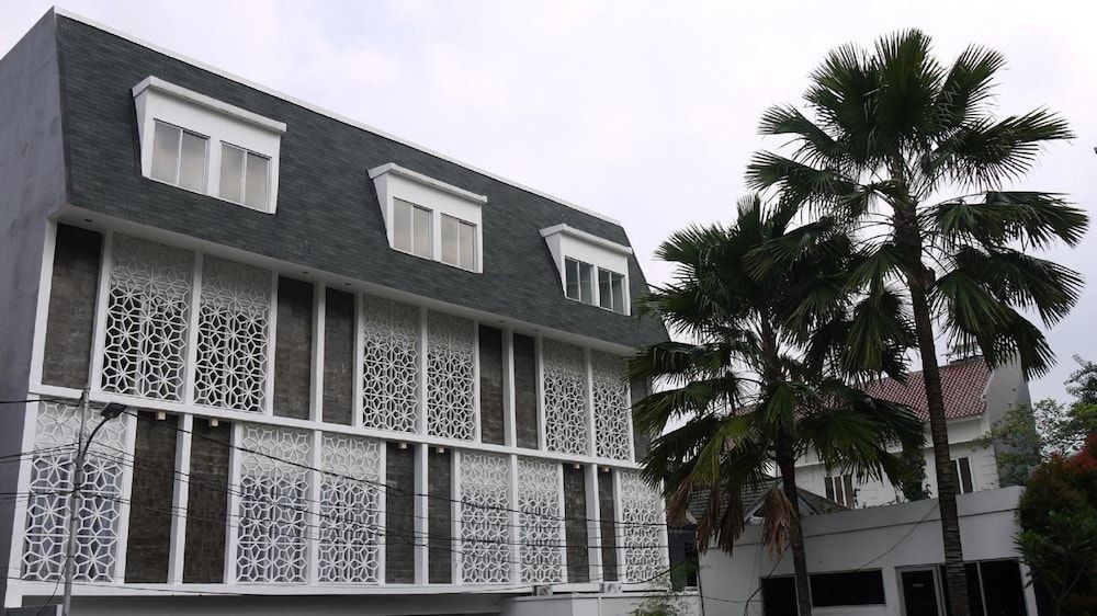 undefined MK House SCBD 2