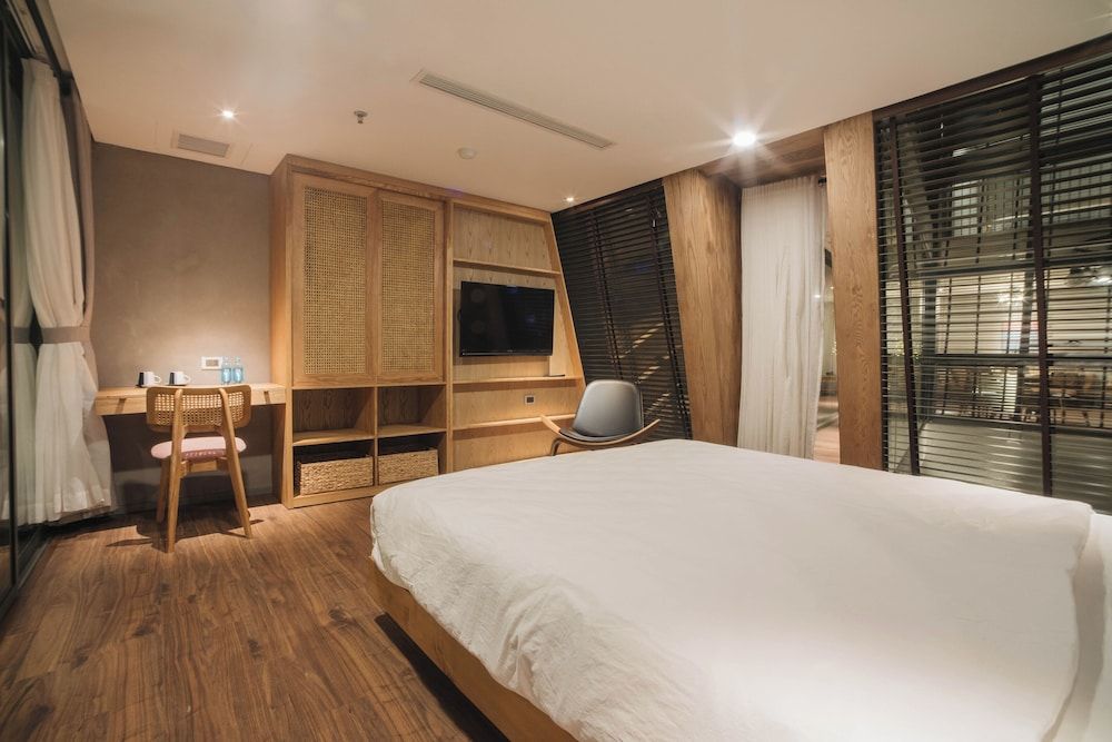 Family Apartment, Balcony