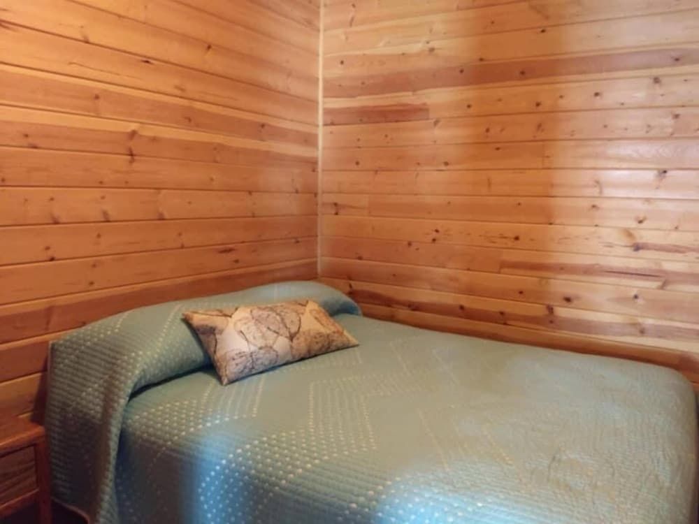 Deluxe Cabin, 2 Bedrooms, Non Smoking, Hill View